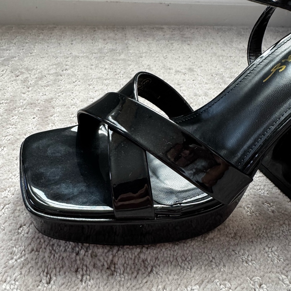 Lulu's Shiny Black Platform Heels - Picture 6 of 8